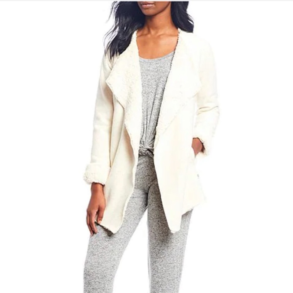 Reversible Ugg Wrap Jacket - image 2